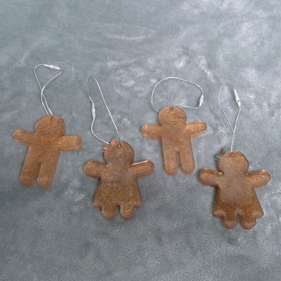Handmade Resin Gingerbread Ornaments Set Of 4 Bow & Button Details Hand Painted - Picture 3 of 6